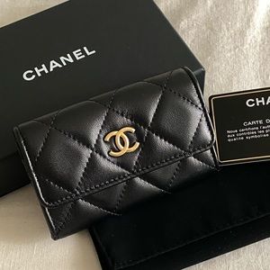 Best 25+ Deals for Chanel Cardholder | Poshmark